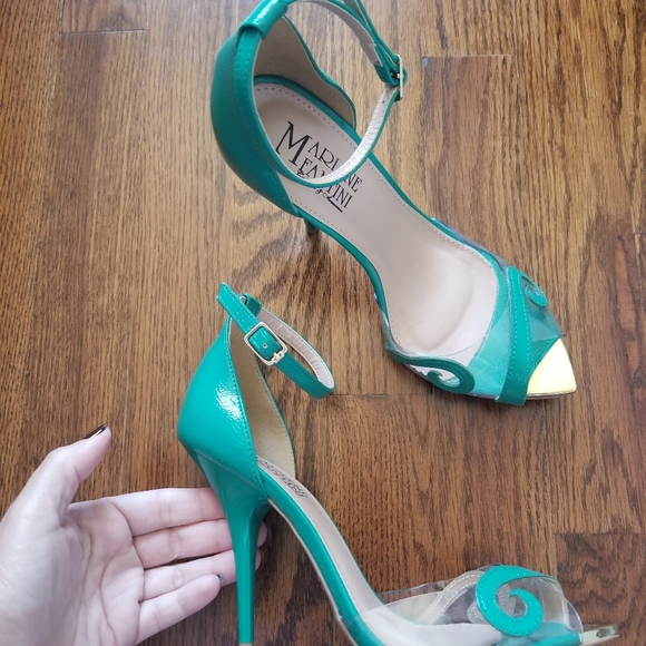 Point toe heels - Picture 2 of 7